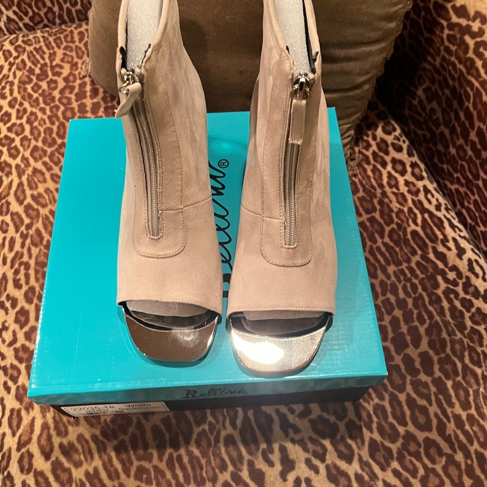 Bellini Jaded Bootie Grey size 9 W